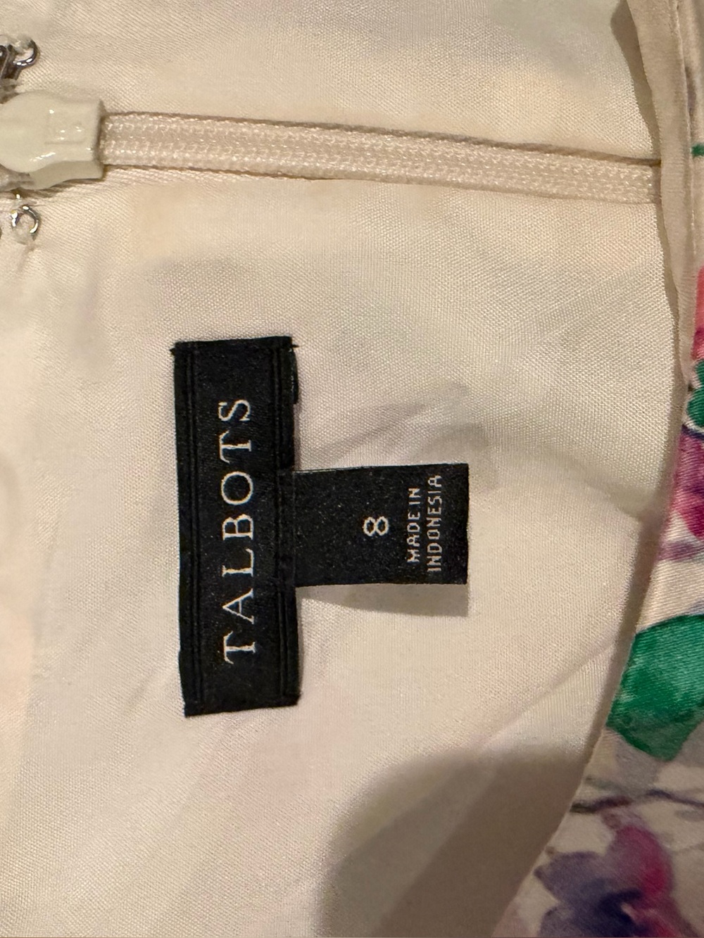 Like New Talbots Falling Floral / Rose Garden Fit & Flare Dress. Quiet luxury - Picture 2 of 6